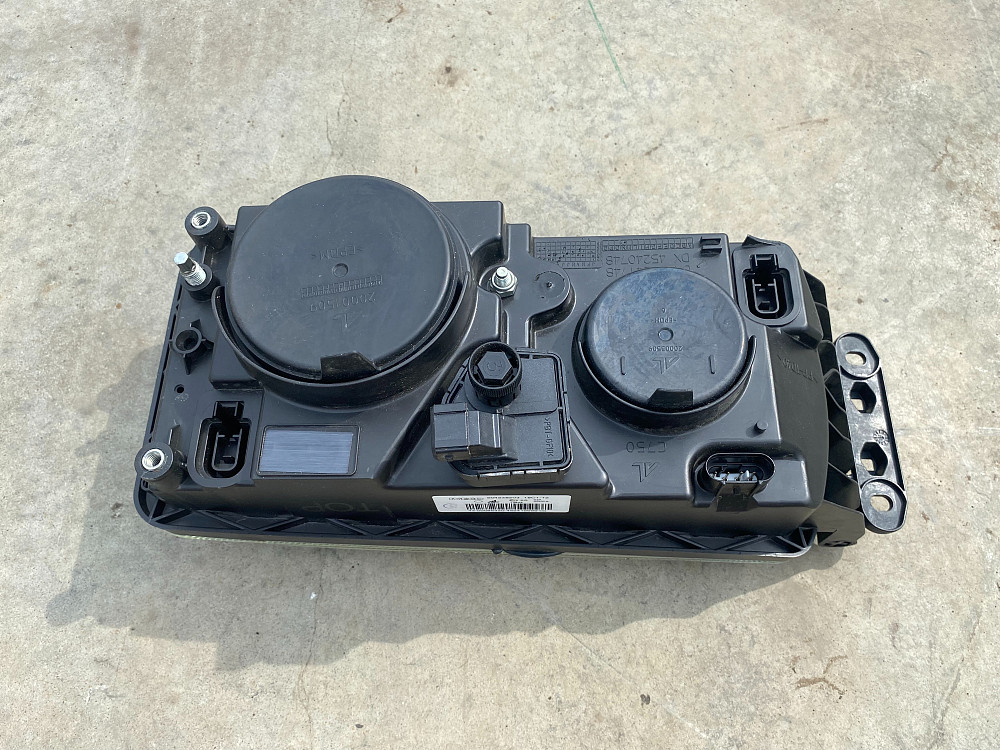 504238203 Фара правая Iveco Eurocargo 45241748 Львів - зображення 1