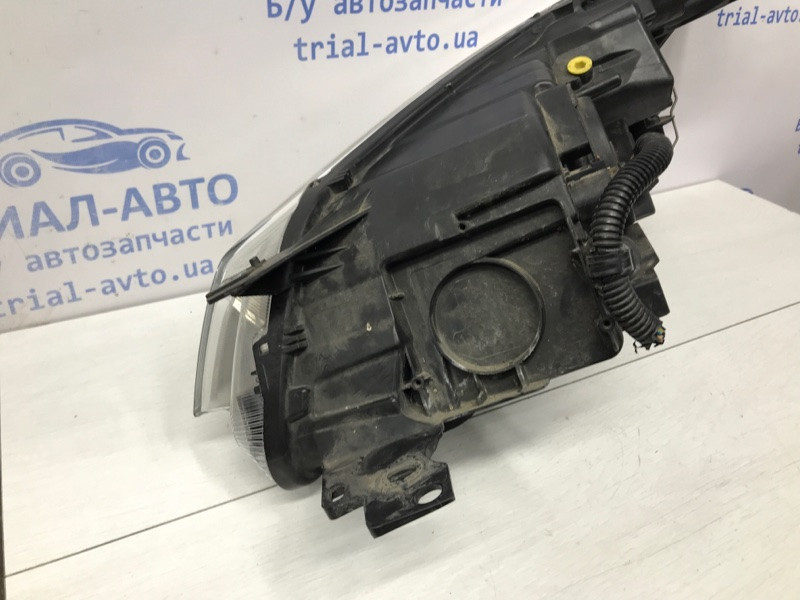 Фара правая галоген Ford Kuga CBS 2.0 DIESEL 2011 (б/у) Київ - зображення 7