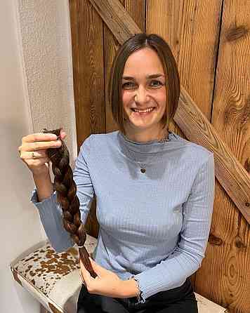 Купую у ДНІПРІ волосся довжиною від 35 сантиметрів.Instagram: buying_your_hair Вайбер 0961002722 Дніпро
