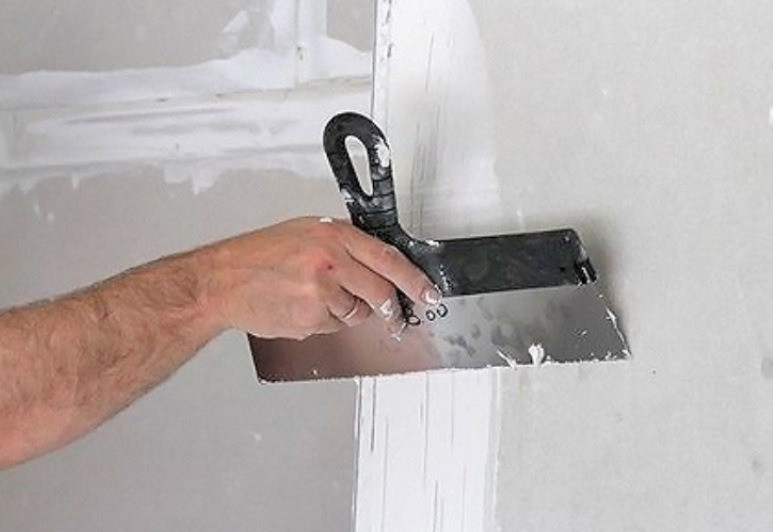 Шпаклёвка Поклейка обоев в Киеве Киев - изображение 1