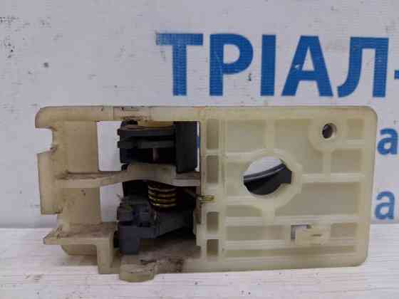 Ручка двери внутренняя правая Hyundai Tucson 2004-2009 826202E000LM (Арт. 76332) Киев