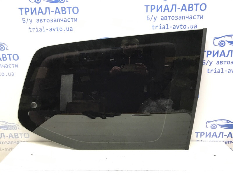 Стекло в кузов заднее правое Toyota Prado J120 3.0 DIESEL 1KDFTV 2002 (б/у) Київ - зображення 1