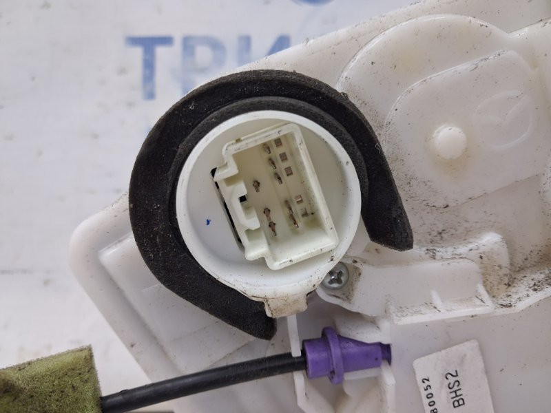 Замок двери задний правый Mazda 3 BM 2.2 DIESEL 2013 (б/у) Киев - изображение 4