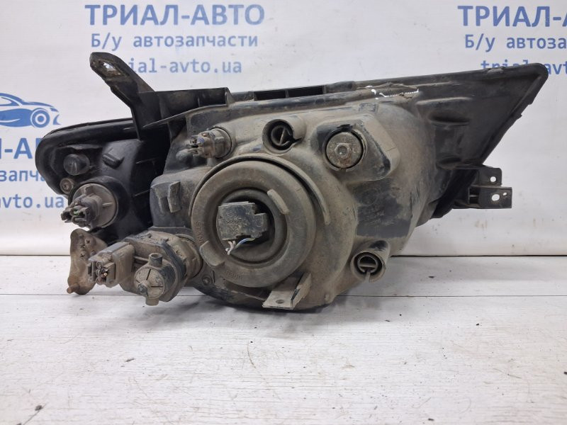 Фара левая галоген Mitsubishi L200 KB 2.5 DIESEL 4D56 2006 (б/у) Київ - зображення 4