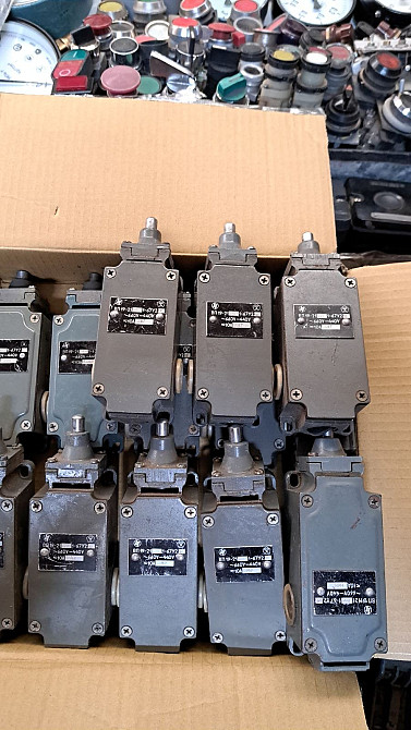 Выключатели конечные ВП-19М-21-41-1-67У2, 660в. 440в. -10а. закрытые. без ролика -28шт. Харків - зображення 1