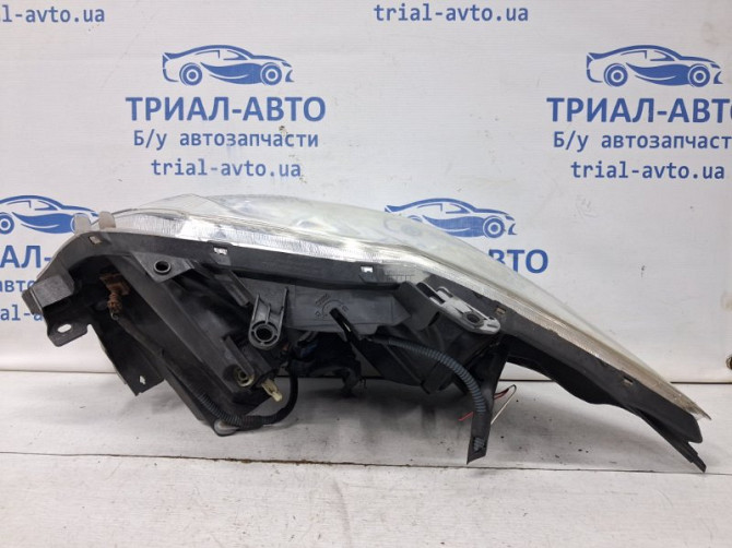 Фара правая галоген Toyota Auris E150 1.6 БЕНЗИН 1ZRFAE 2006 (б/у) Киев - изображение 8