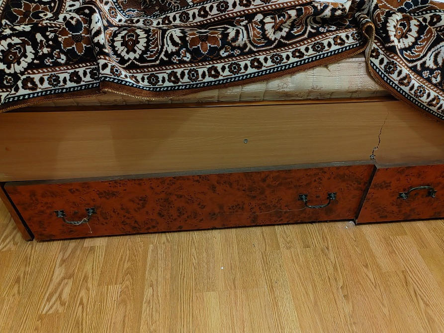 Б/у ліжко з матрасом та 2 виїзними ящиками Лозова - зображення 2