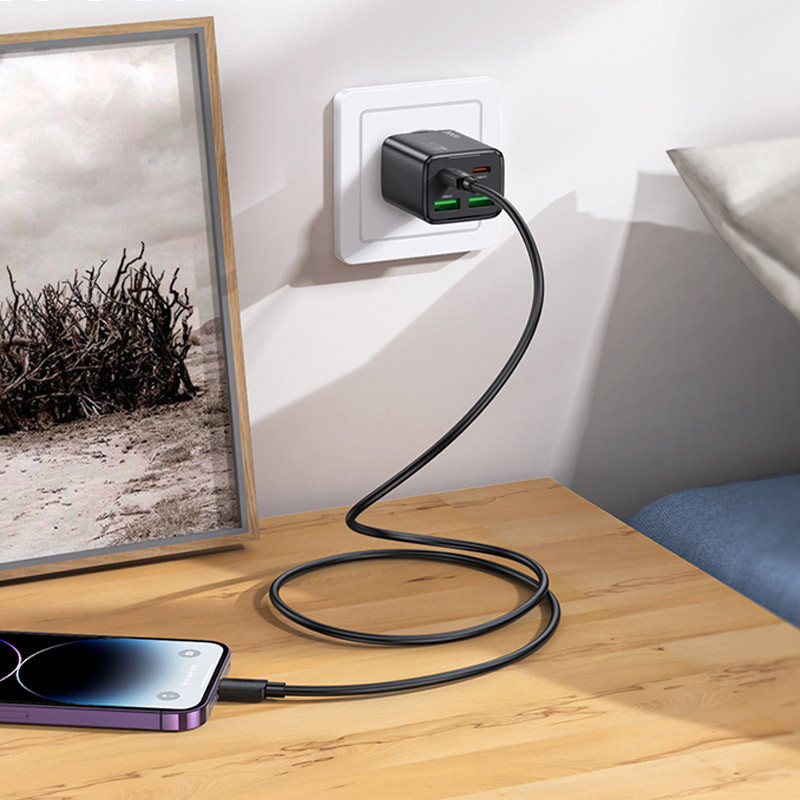 СЗУ Hoco N56 Fundador PD30W+QC3.0 (2USB-A/2C) + кабель Type-C to Lightning Херсон - зображення 5