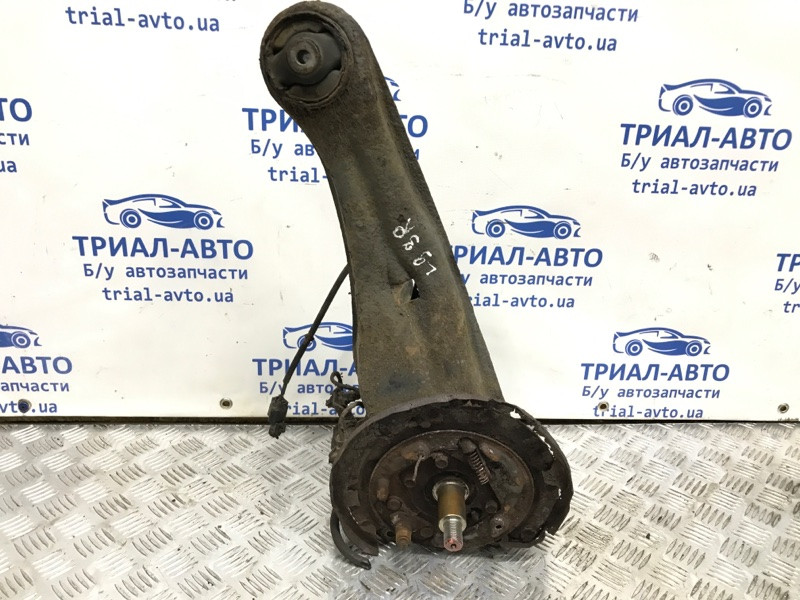 Рычаг задней подвески продольный правый Mitsubishi Lancer 9 1.6 БЕНЗИН 4G18 2003 (б/у) Киев - изображение 1