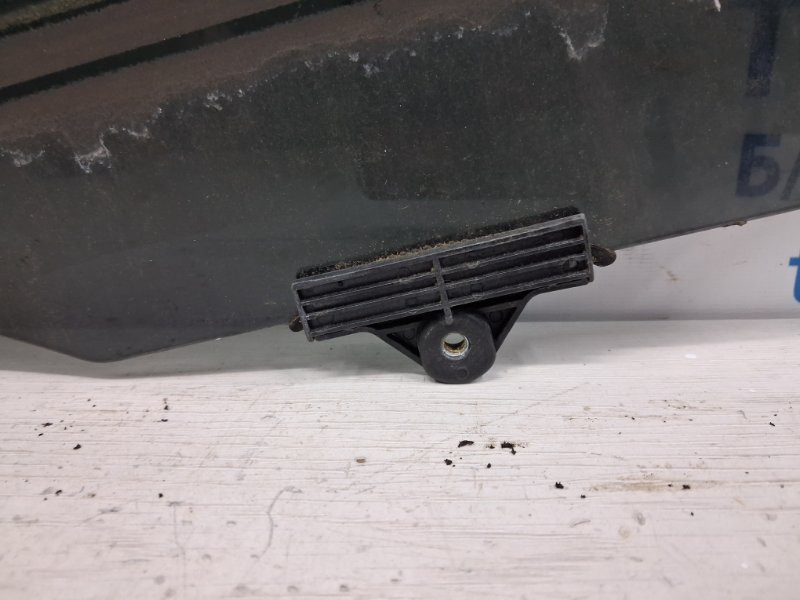 Стекло двери заднее правое Hyundai Santa fe CM 2.2 DIESEL D4HB 2005 (б/у) Київ - зображення 2