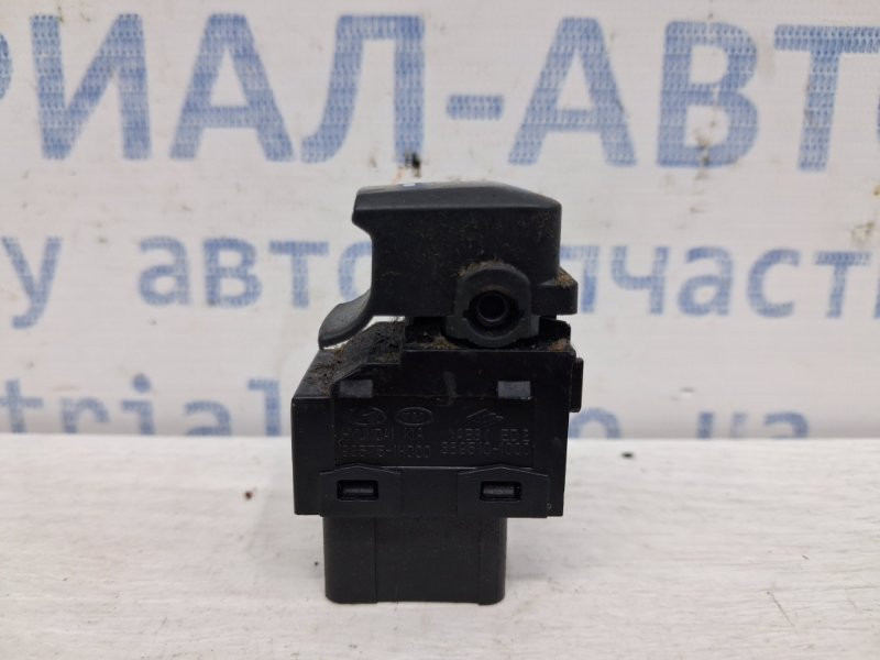 Кнопка стеклоподъемника Kia Sportage SL 1.7 DIESEL D4FD 2010 (б/у) Киев - изображение 1