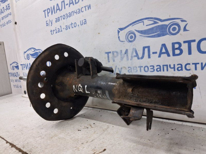 Амортизатор передний левый Nissan Qashqai J10 2.0 БЕНЗИН MR20DE 2006 (б/у) Київ - зображення 3