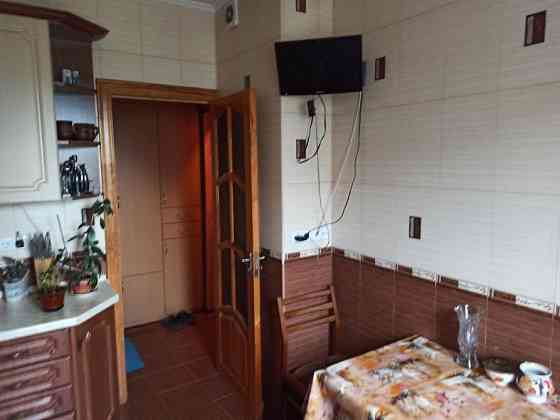 м.Минская 3мин.Без хозяев. Сдам комнату. Київ