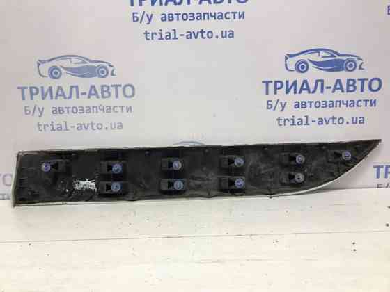 Накладка двери Renault Megane 3 1.5 DIESEL K9K 2008 задн. прав. (б/у) Київ