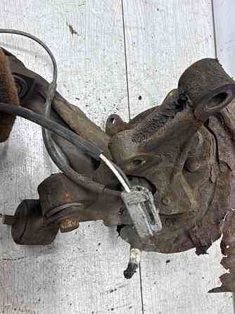 Цапфа задняя левая со ступицей Toyota Camry XV30 3.0 БЕНЗИН 1MZFE 2001 (б/у) Київ