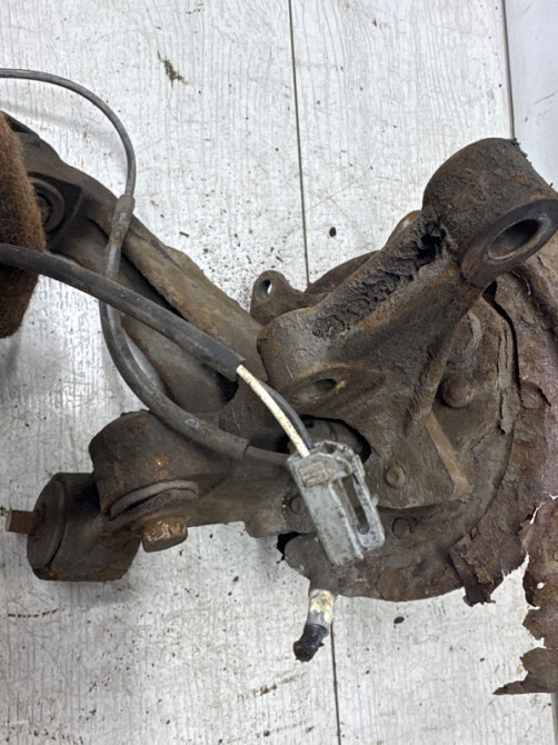 Цапфа задняя левая со ступицей Toyota Camry XV30 3.0 БЕНЗИН 1MZFE 2001 (б/у) Київ - зображення 5