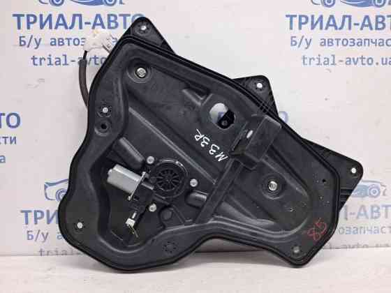 Стеклоподъемник задний правый Mazda 3 BM 2.2 DIESEL 2013 (б/у) Київ