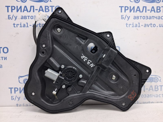 Стеклоподъемник задний правый Mazda 3 BM 2.2 DIESEL 2013 (б/у) Київ - зображення 1