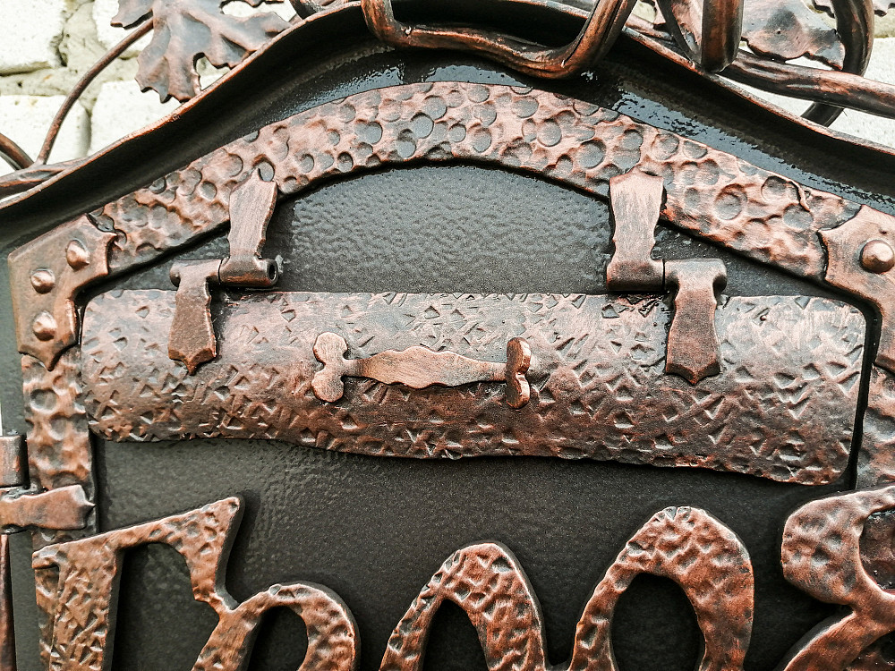 Почтовый ящик Лоза с номером, названием улицы и трубой для газет Сумы - изображение 8