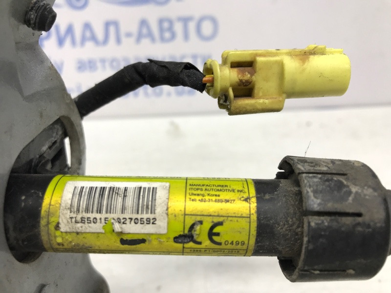 Петля капота правая Hyundai Tucson TL 1.7 DIESEL D4FD 2015 (б/у) Київ - зображення 4