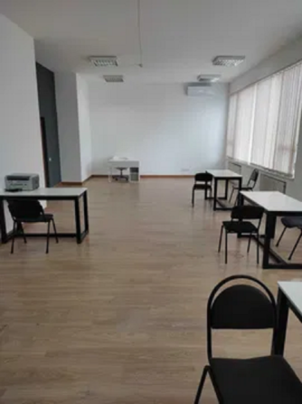 Лівобережна метро,вул Євгена Сверстюка , офіс 70м Київ