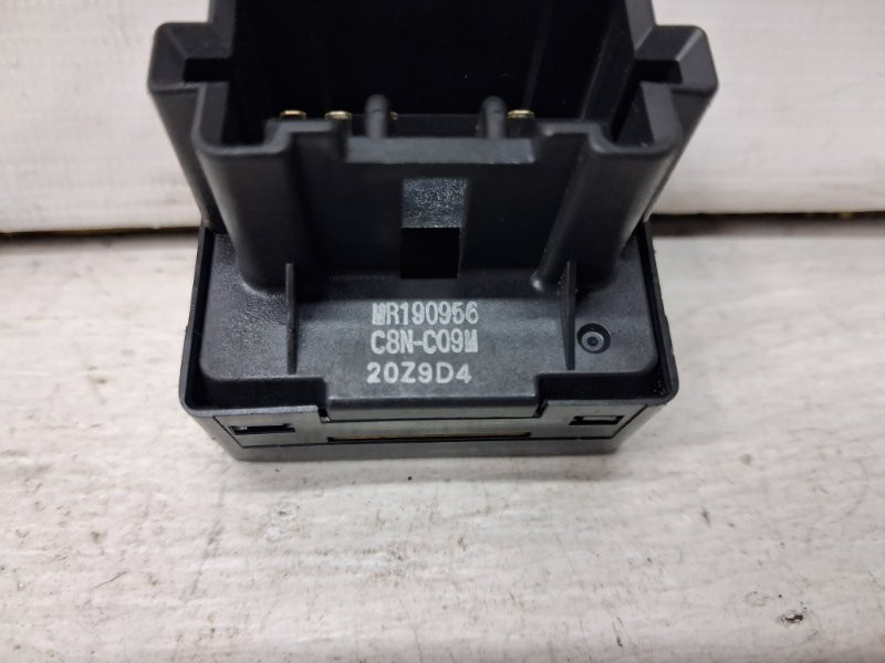 Корректор зеркал Mitsubishi Pajero Wagon 3 3.2 ДИЗЕЛЬ 4M41 1999 (б/у) Киев - изображение 3