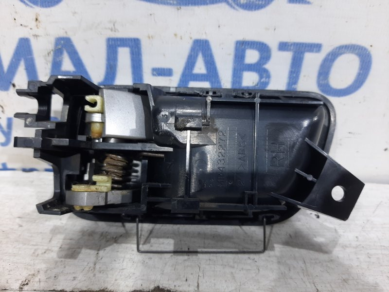 Ручка двери внутренняя правая Mitsubishi Pajero Wagon 3 3.2 ДИЗЕЛЬ 4M41 1999 (б/у) Київ - зображення 2