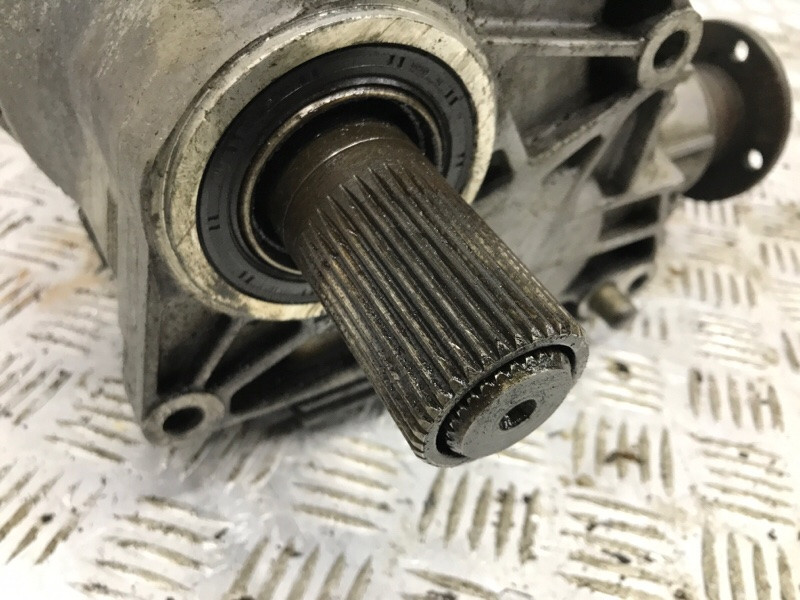 Раздаточная коробка Hyundai Tucson JM 2.0 DIESEL D4EA 2004 (б/у) Київ - зображення 7