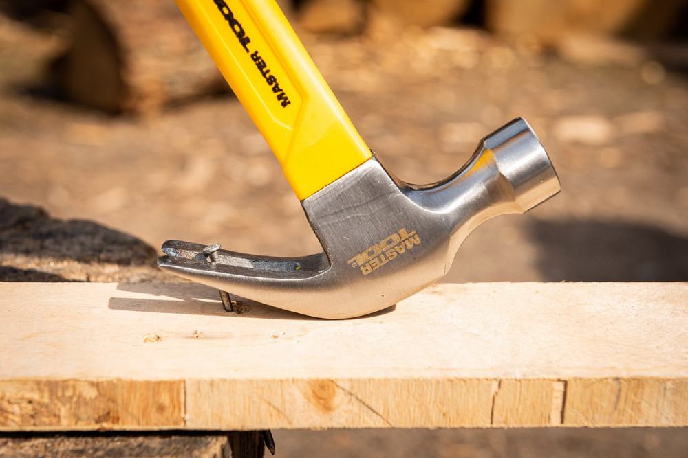 Молоток столярный MASTERTOOL 450 г HRC 50 рукоятка фиберглассовая 300 мм 02-0914 Харьков - изображение 6