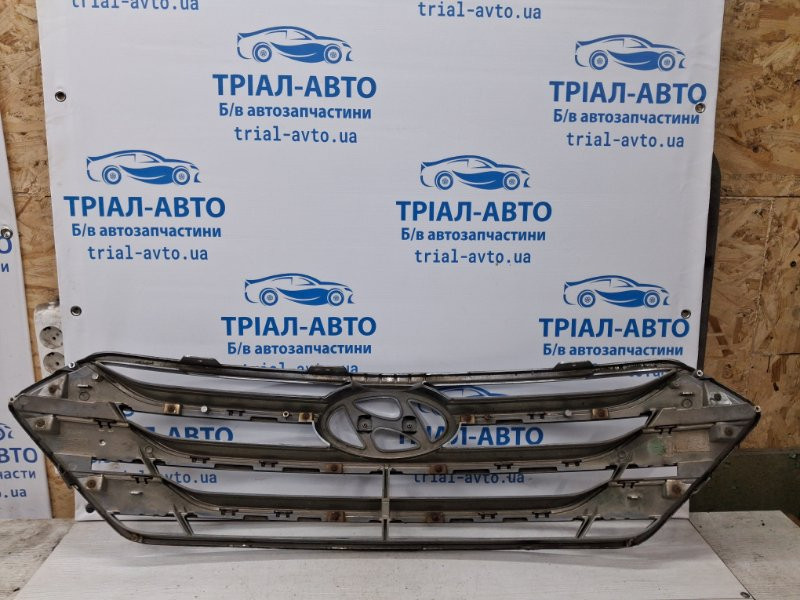 Решетка радиатора Hyundai Santa fe DM 2.2 DIESEL D4HB 2012 (б/у) Киев - изображение 4