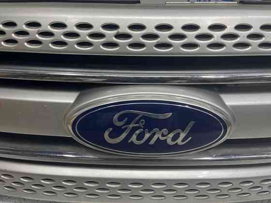 Решетка радиатора Ford Explorer 5 3.5 БЕНЗИН ENKX0 2011 (б/у) Киев