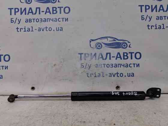 Амортизатор крышки багажника Mitsubishi Pajero Sport 1996-2008 MR526933 (Арт. 64831) Київ