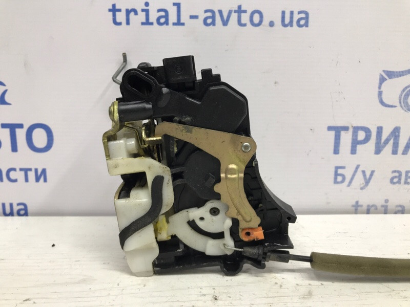 Замок двери передний правый Mitsubishi Outlander CU 2.4 БЕНЗИН 4G69 2003 (б/у) Київ - зображення 3