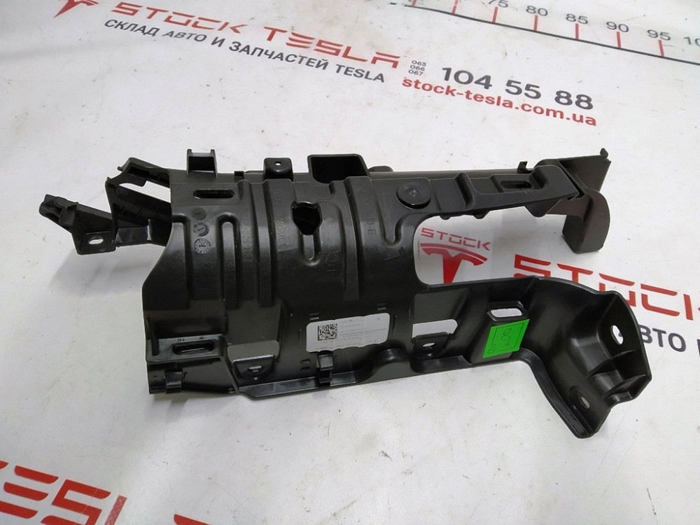 Кронштейн облицовки двери задней левой задний верхний (с повреждениями) Tesla model X 1055050-07-J Київ - зображення 1