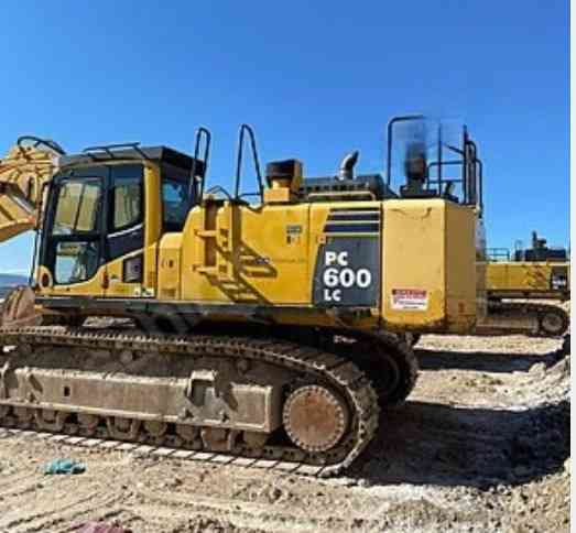 Экскаватор гусеничный Komatsu PC600LC-8 Киев