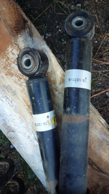Комплект задней подвески Skoda Octavia A5 Scout / Combi — Амортизаторы Bilstein B4 + Пружины KYB Вінниця - зображення 4