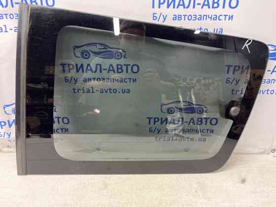 Стекло в кузов заднее правое Mitsubishi Pajero Wagon 3 3.2 ДИЗЕЛЬ 4M41 1999 (б/у) Київ