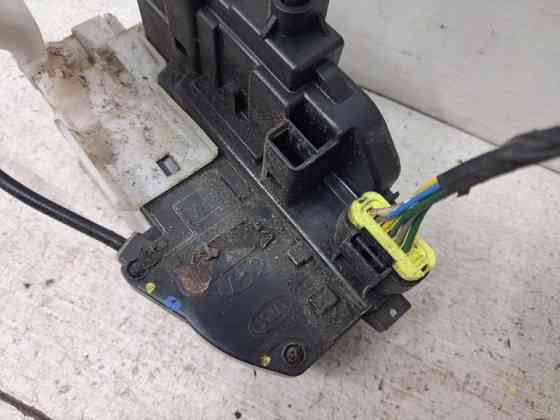 Замок двери передний правый Kia Ceed 2006-2012 813201H040 (Арт. 84503) Київ
