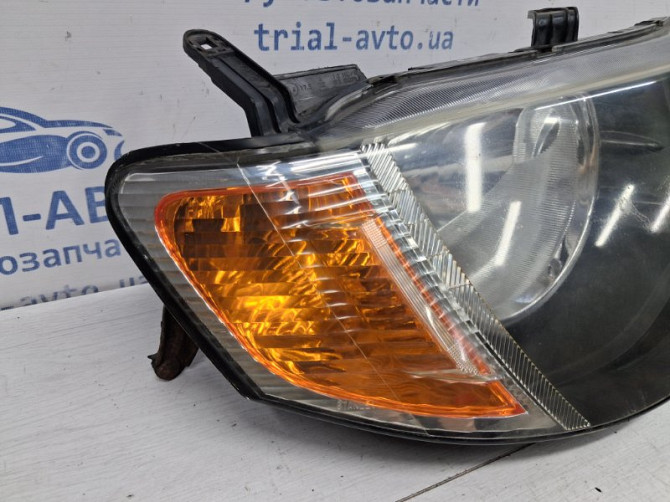 Фара правая галоген Mitsubishi L200 KB 2.5 DIESEL 4D56 2006 (б/у) Київ - зображення 2