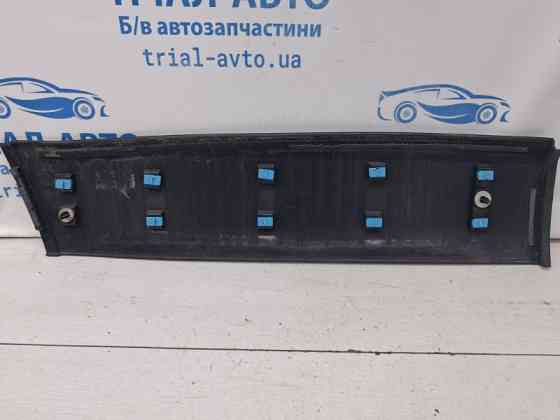 Накладка двери Jeep Cherokee KL 2.4 БЕНЗИН ED6 2013 задн. лев. (б/у) Киев