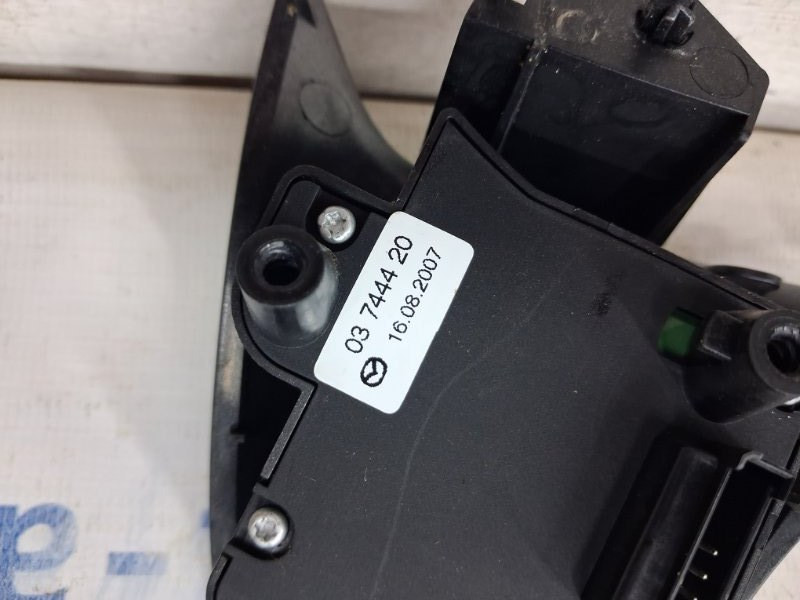 Кнопки руля Mazda 3 BK 1.6 БЕНЗИН Z6 2003 (б/у) Киев - изображение 4