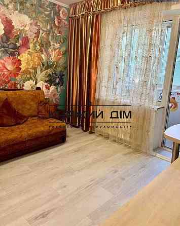 Продаж 3 кімнатної квартири м. Харківська. Код об'єкту: 21147030 Київ