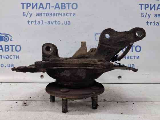 Кулак поворотный левый со ступицей Mitsubishi Outlander CU 2.4 БЕНЗИН 4G69 2003 (б/у) Київ