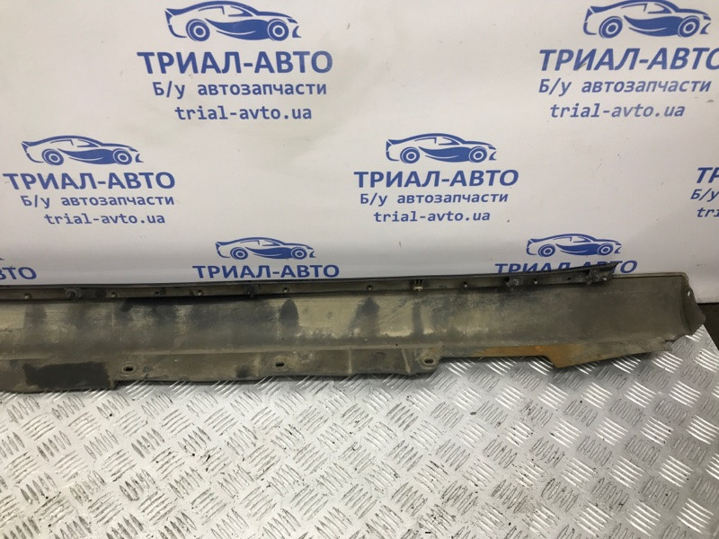 Накладка порога внешняя правая Toyota Avensis T25 1.8 БЕНЗИН 1ZZFE 2002 (б/у) Киев - изображение 6