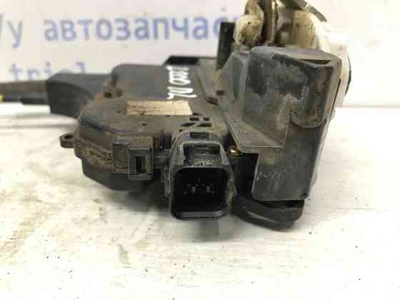 Замок двери передний левый Mitsubishi L200 KB 2.5 ДИЗЕЛЬ 4D56U 2006 (б/у) Київ