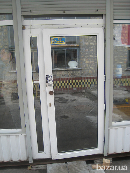 Ремонт алюминиевых и металлопластиковых дверей Киев, замена петель, замков, ручек, доводчиков Київ - зображення 1