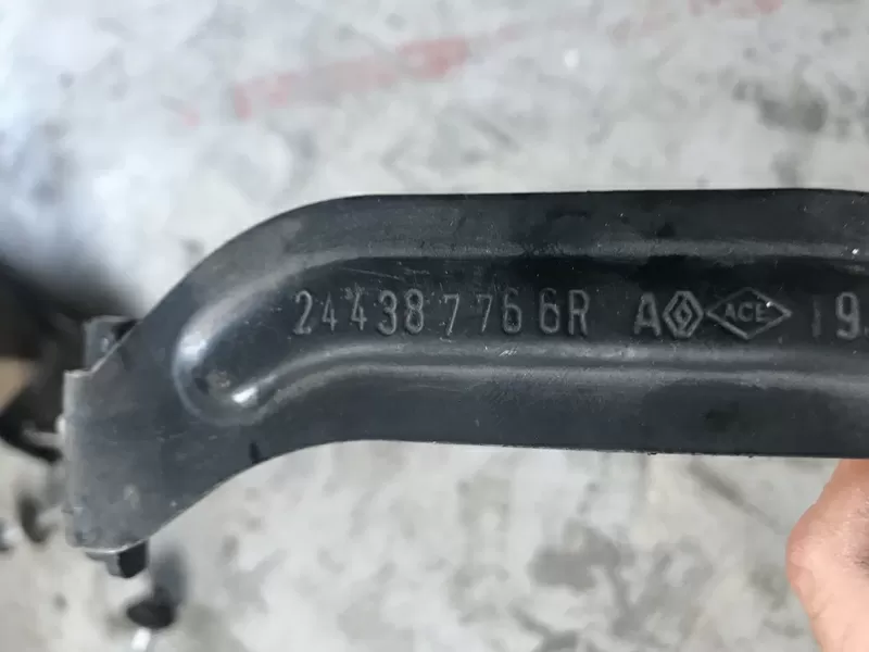 Бу крепления аккумулятора Renault Fluence 244387766R Кропивницкий - изображение 1