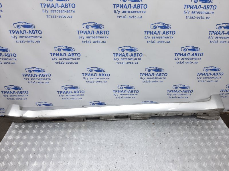 Накладка порога внешняя левая Toyota Avensis 2009-2018 7586005010 (Арт. 28496) Киев - изображение 1
