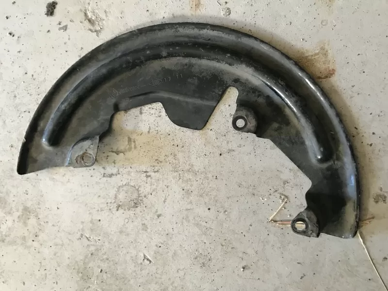 Бу пыльник переднего тормозного диска Renault Fluence , 400150080R левый. Кропивницкий - изображение 2