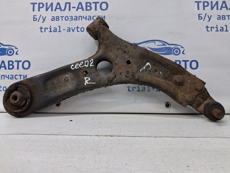 Рычаг правый Kia Ceed JD 1.6 DIESEL D4FB 2012 (б/у) Киев - изображение 1